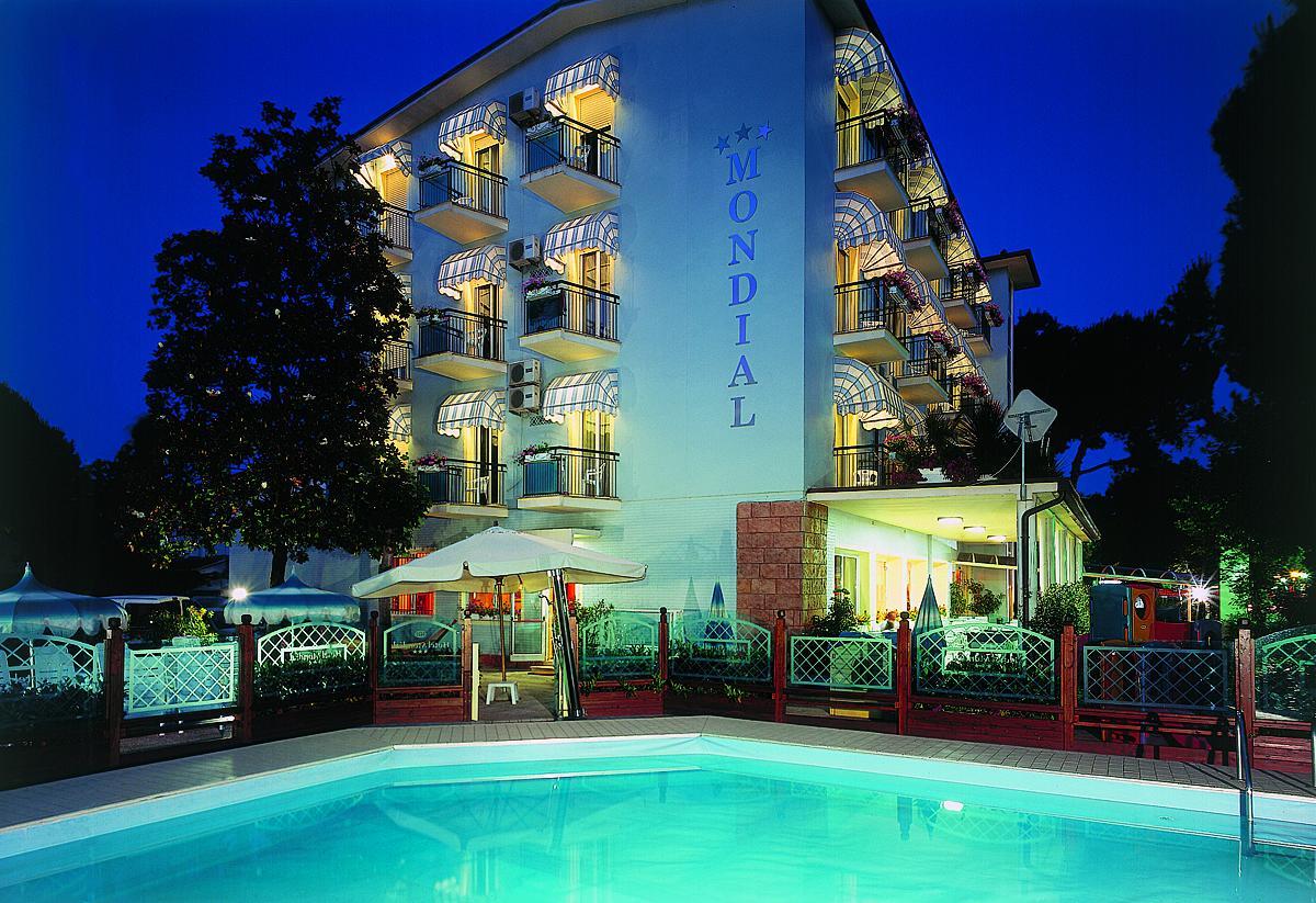 Mondial Hotel แชร์เวีย ภายนอก รูปภาพ