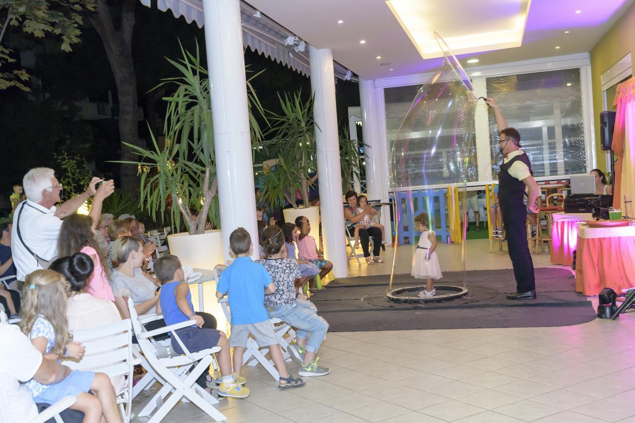Mondial Hotel แชร์เวีย ภายนอก รูปภาพ